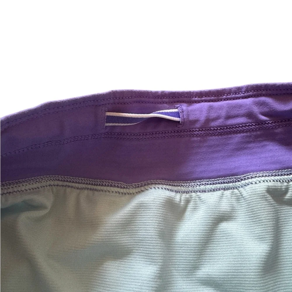 VTG Lululemon Run: Breeze By Shorts Size 6
